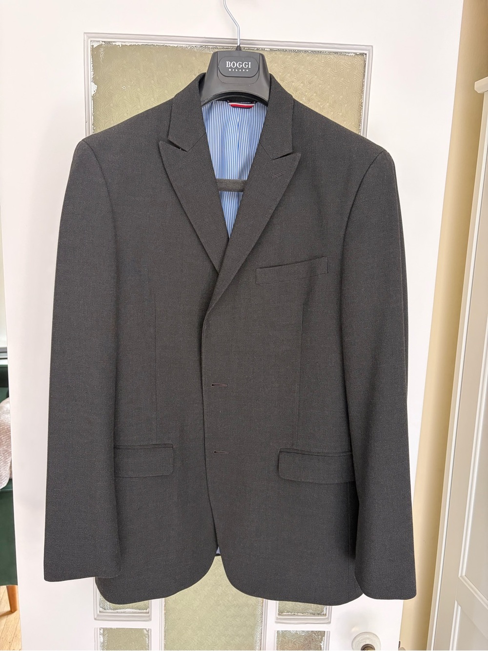 Men's Black Two-Button Blazer
